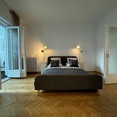 Airy & Beautiful Downtown Apartment Bükreş Dış mekan fotoğraf