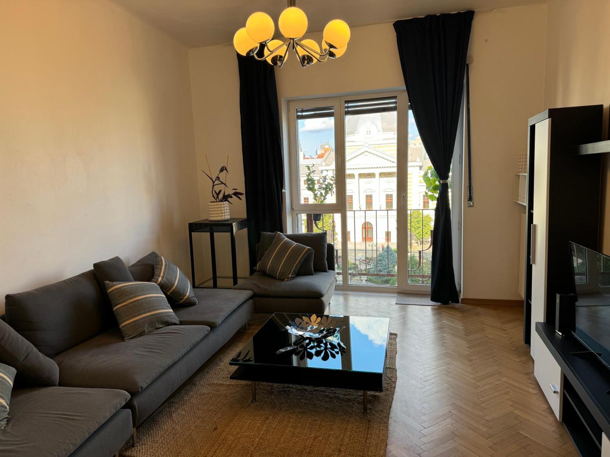 Airy & Beautiful Downtown Apartment Bükreş Dış mekan fotoğraf